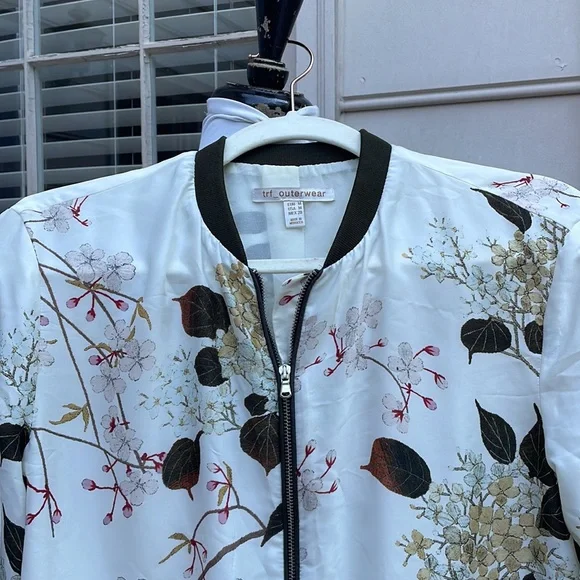 ZARA TRF Outerwear Floral Bomber Jacket Size M - Picture 6 of 12